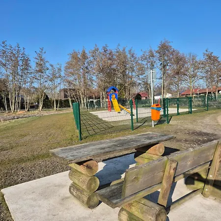 Vakantiehuis Neues In Traumlage Mit Garten *